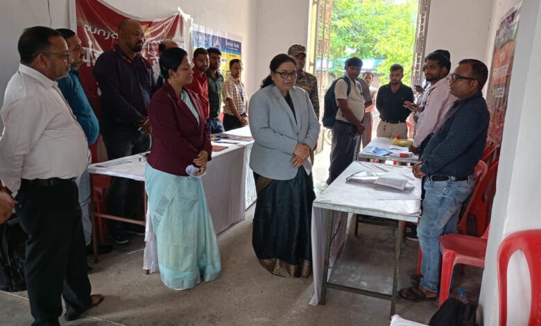 नेशनल लोक अदालत में त्वरित न्याय : लंबित मामलों का आपसी राजीनामे से समाधान