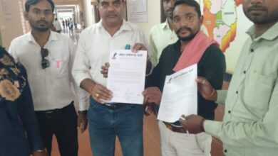 क्रांति सेना ने बिजली दरों में बढ़ोतरी के विरोध में कलेक्टर को सौंपा ज्ञापन क्रांति सेना ने बिजली दरों में बढ़ोतरी के विरोध में कलेक्टर को सौंपा ज्ञापन