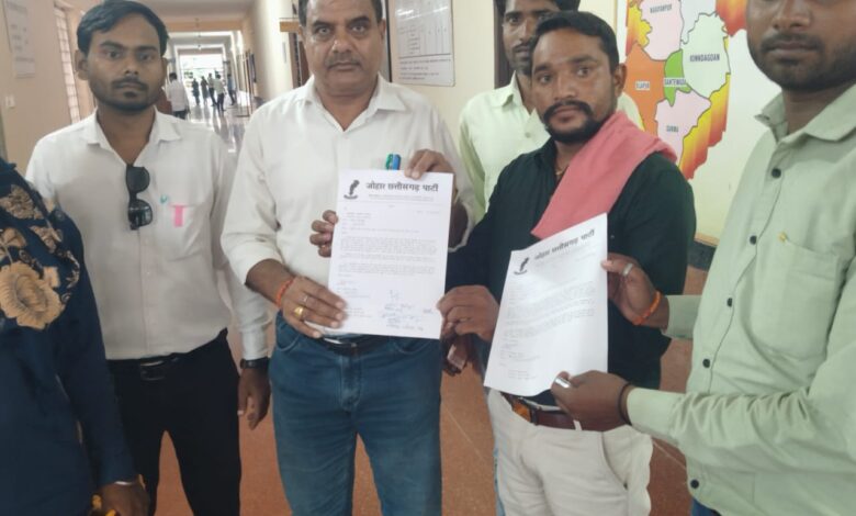 क्रांति सेना ने बिजली दरों में बढ़ोतरी के विरोध में कलेक्टर को सौंपा ज्ञापन