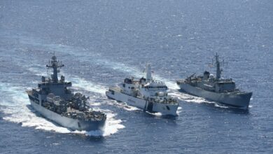 पहला प्रशिक्षण स्क्वाड्रन सेशेल्स के पोर्ट विक्टोरिया पहुंचा