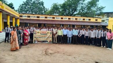 पहल’ कार्यक्रम में पुलिस ने दी साइबर सुरक्षा की सीख, सोशल मीडिया पर सावधानी बरतने की सलाह पहल’ कार्यक्रम में पुलिस ने दी साइबर सुरक्षा की सीख, सोशल मीडिया पर सावधानी बरतने की सलाह