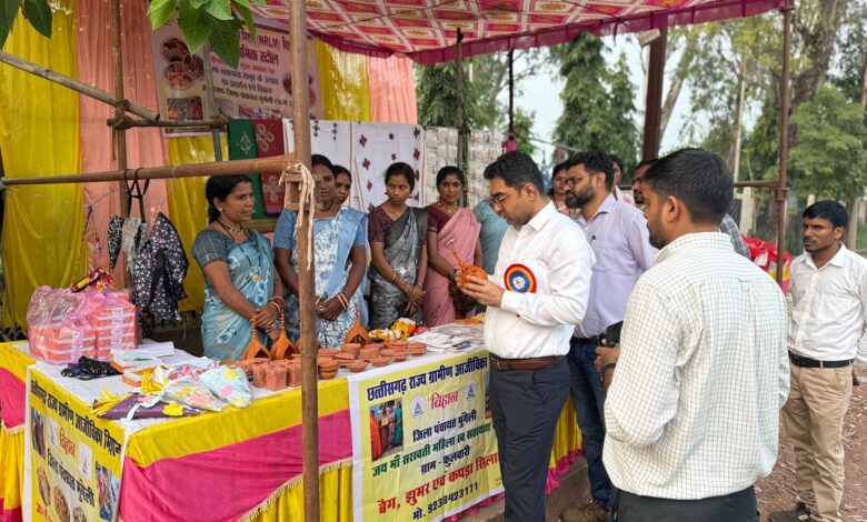 बिहान की महिलाएँ बनीं आत्मनिर्भरता की मिसाल — दीपावली पर सजा ‘महिला उद्यमिता स्टॉल