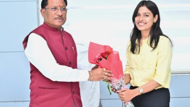 मुख्यमंत्री विष्णु देव साय ने किया सम्मानित, राज्य का नाम रोशन करने पर दी बधाई एवं शुभकामनाएं