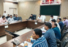 जिला पंचायत सीईओ ने ली ग्रामीण विकास योजनाओं की समीक्षा बैठक