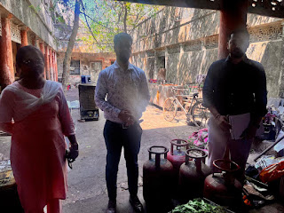 होटलों में घरेलू गैस सिलेंडर के दुरुपयोग पर छापा, कई सिलेंडर जब्त