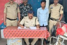 सरगांव पुलिस की कार्रवाई: नाबालिग को भगाने वाला आरोपी गिरफ्तार