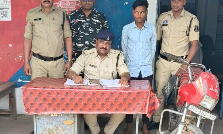 सरगांव पुलिस की कार्रवाई: नाबालिग को भगाने वाला आरोपी गिरफ्तार