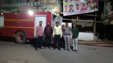 मुंगेली के नाले में लगी आग, पार्षद प्रतिनिधि की तत्परता से टला बड़ा हादसा