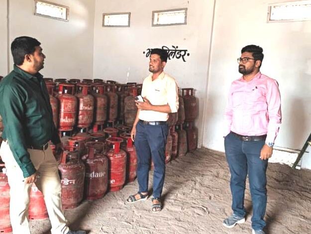 घरेलू एलपीजी स्टॉक पर सख्त निगरानी, अनियमितता पर त्वरित कार्रवाई